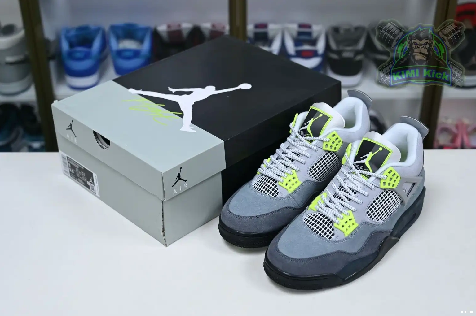 Air retro 4 se'95neon Jordan Kimikick Jordan 0424